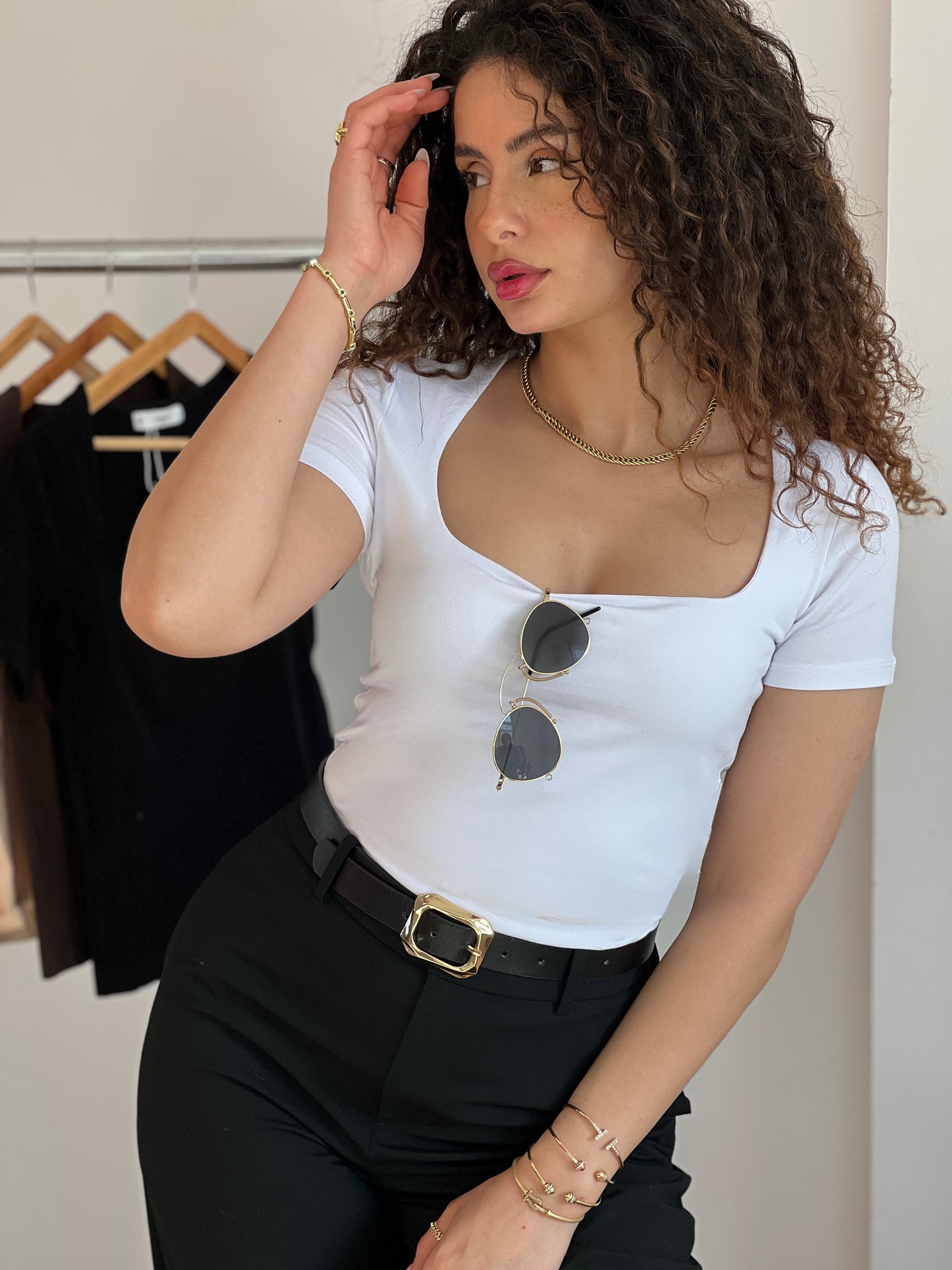 Tee- shirt col carré demi manches