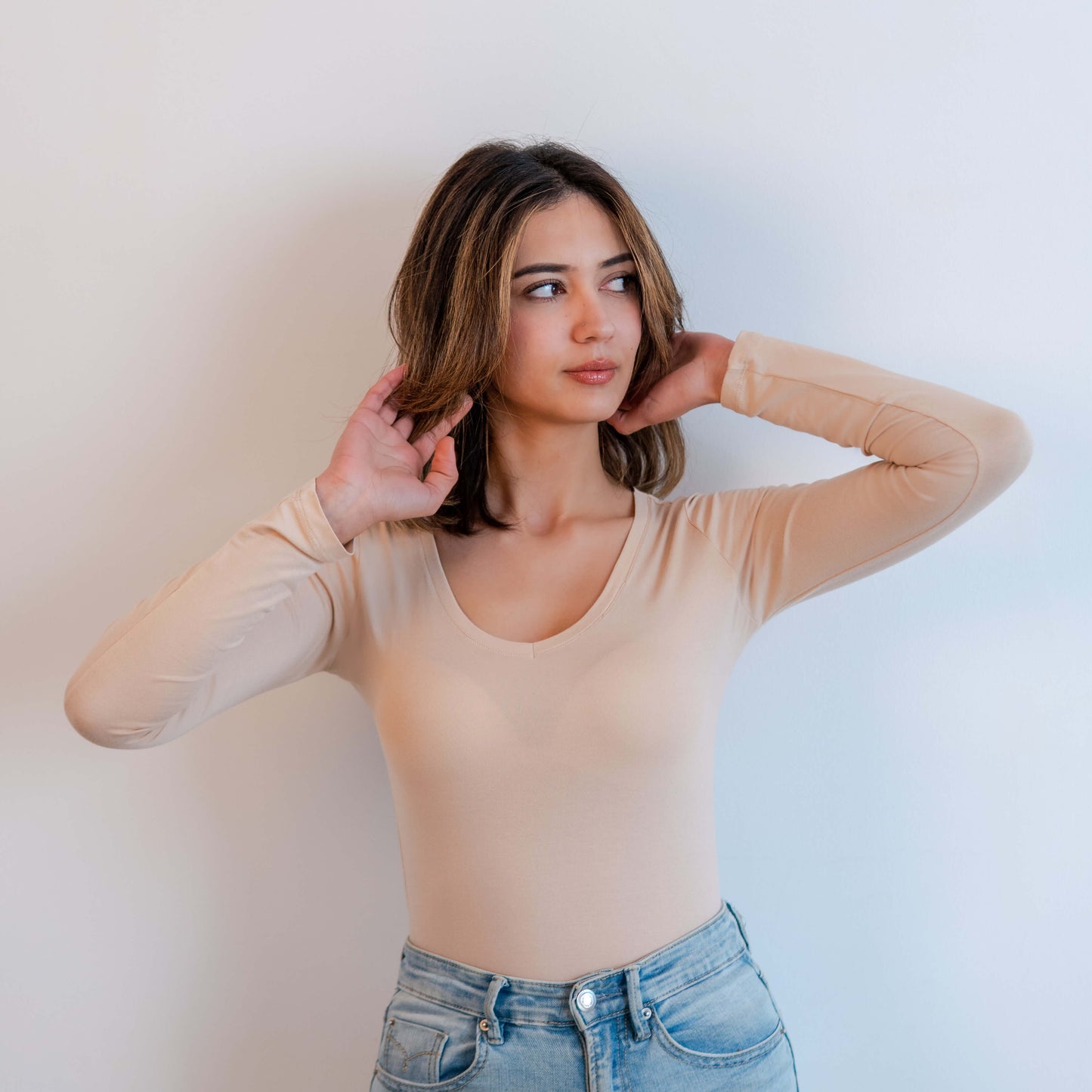 T-shirt manches longues col V beige