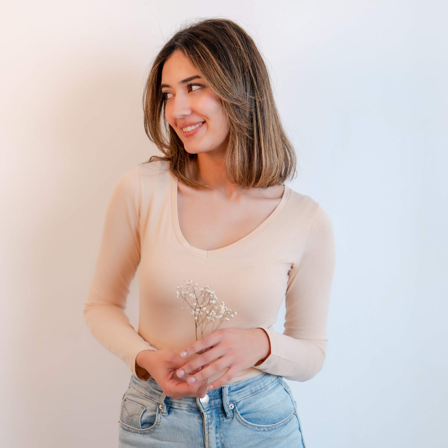 T-shirt manches longues col V beige