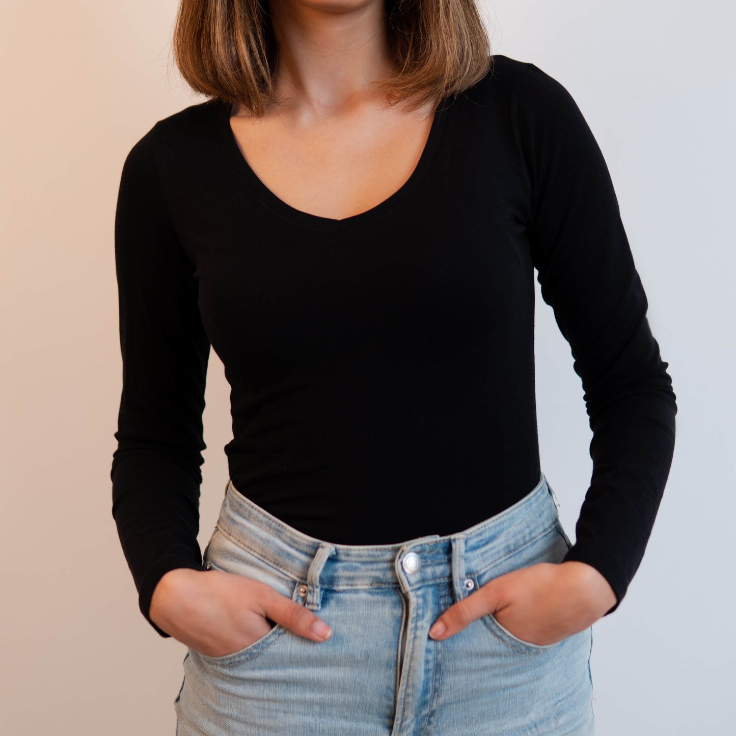 T-shirt manches longues col V noir