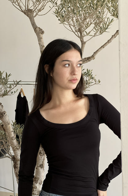 T-shirt manches longues col U noir