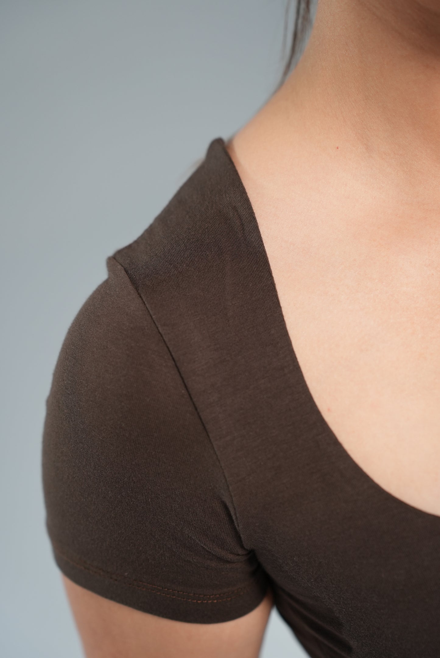 Tee- shirt col carré demi manches