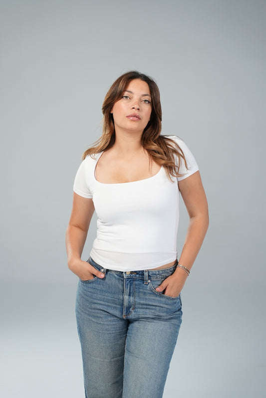 Tee- shirt col carré demi manches